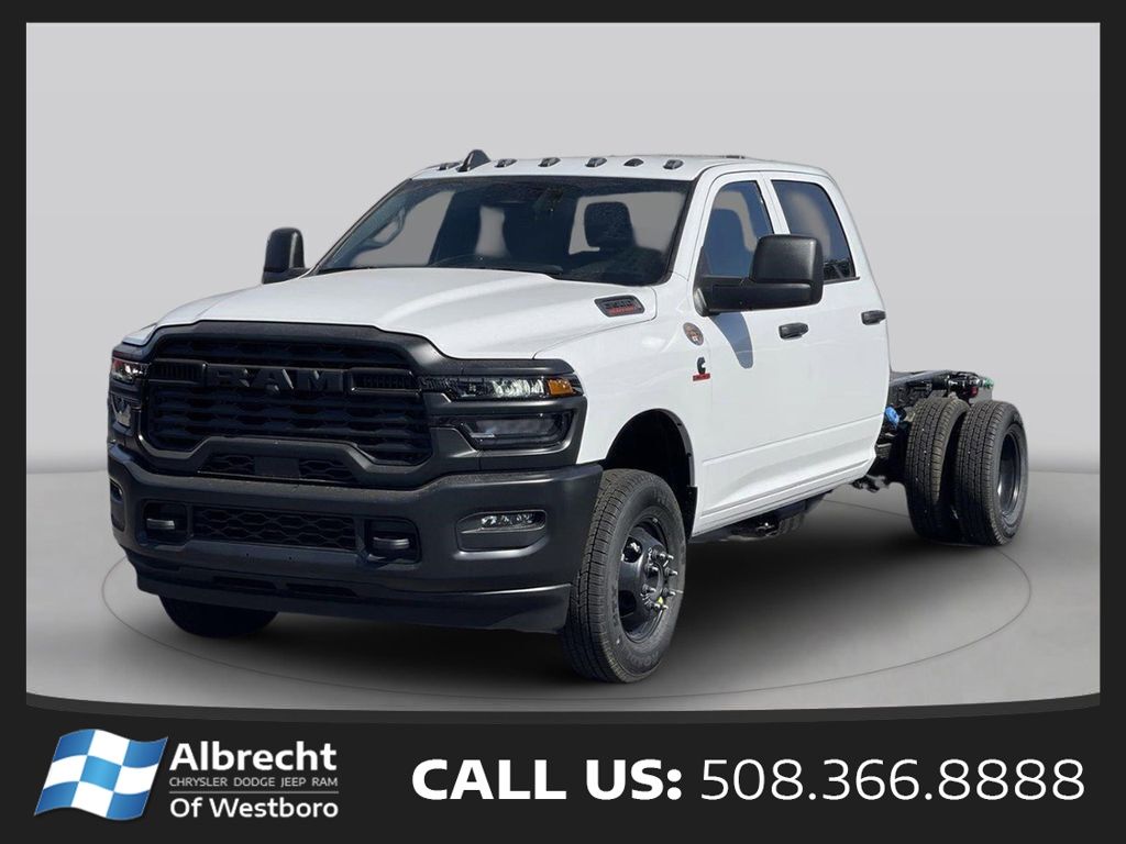 Bright White Clearcoat 2026 RAM 3500 Chassis Pickup Truck Four-Wheel Drive 8-Speed Automatic