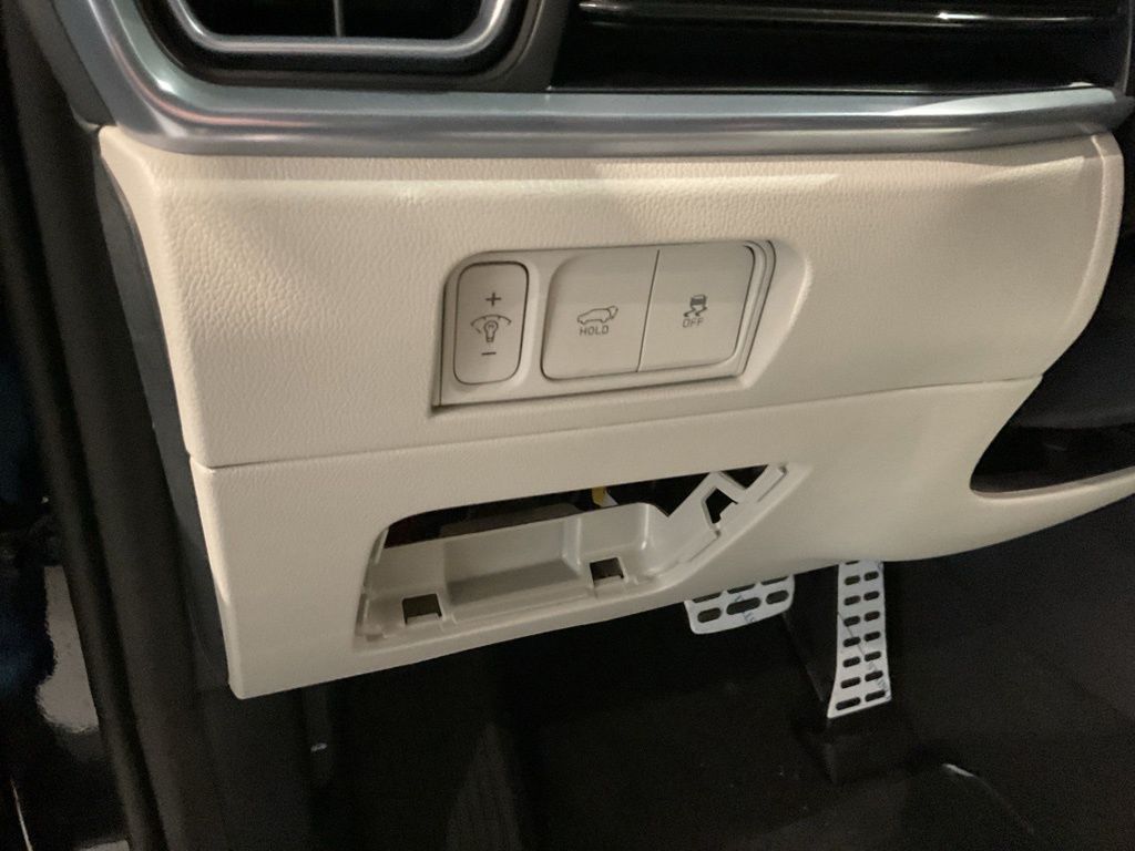 New 2026 Black Kia X-Line SX Prestige image 12