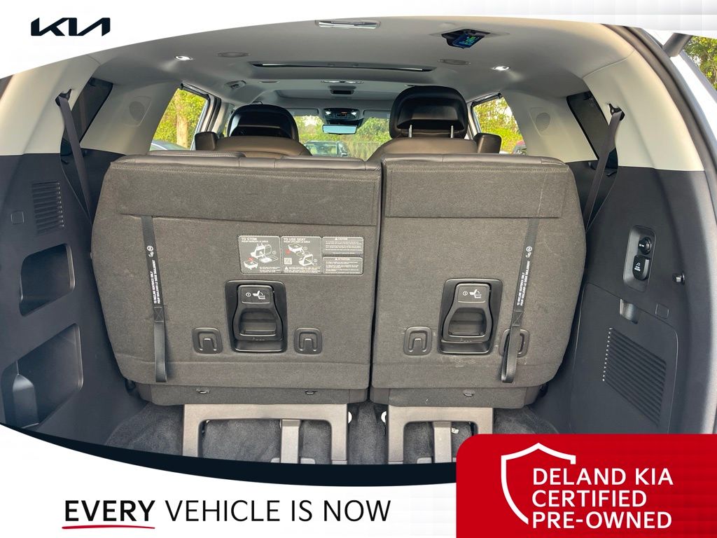 Used 2026 Kia Carnival Van