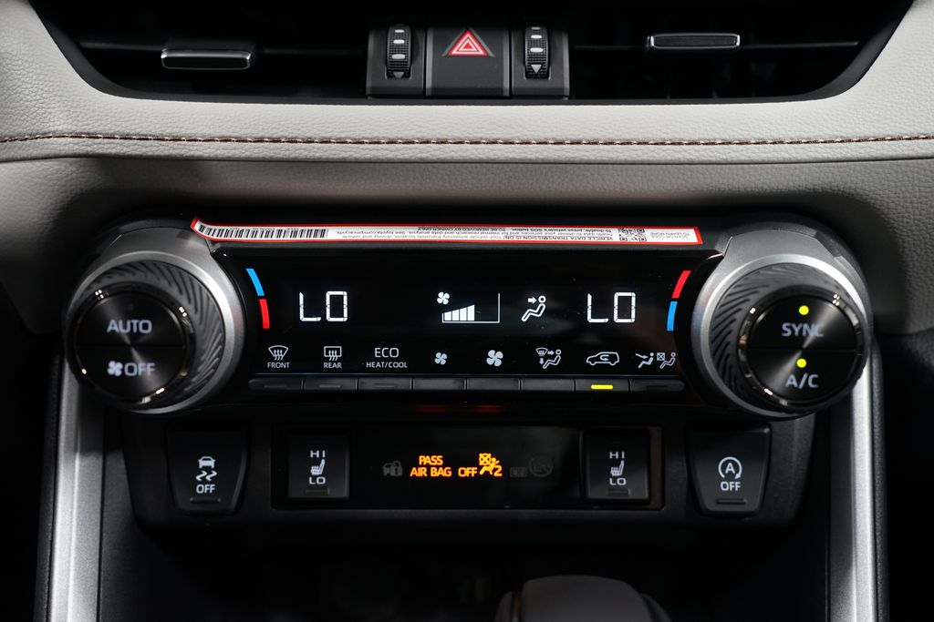 Thumbnail: 2025 Toyota RAV4 - 20