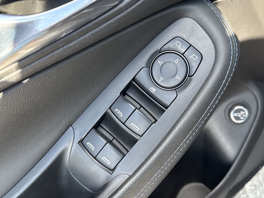 Used 2025 Buick Encore GX SUV