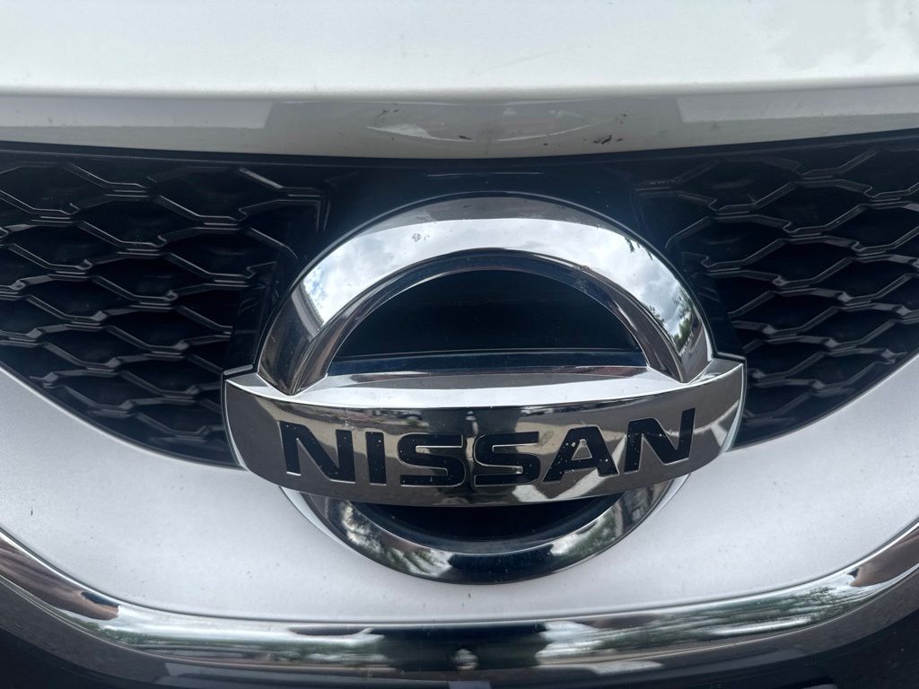 Used 2017 White Nissan 3.5 SV image 9