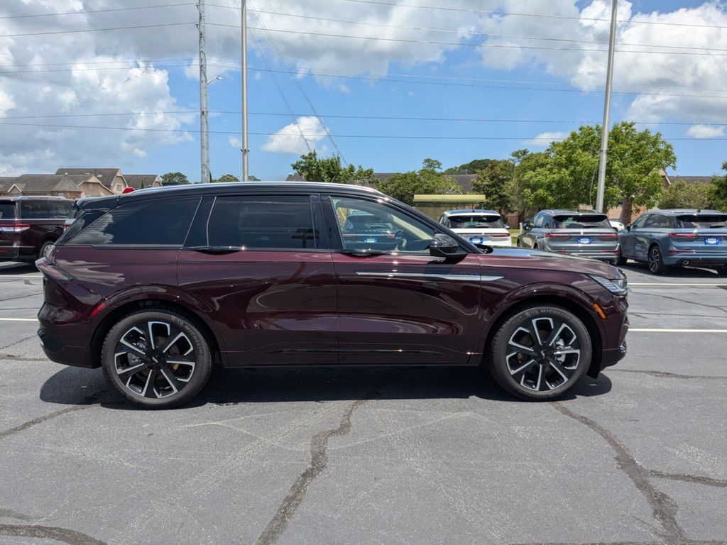 2025 Lincoln Nautilus Hybrid Reserve