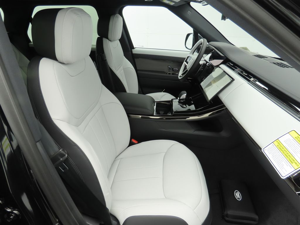 2025 Land Rover Range Rover Sport Dynamic 22