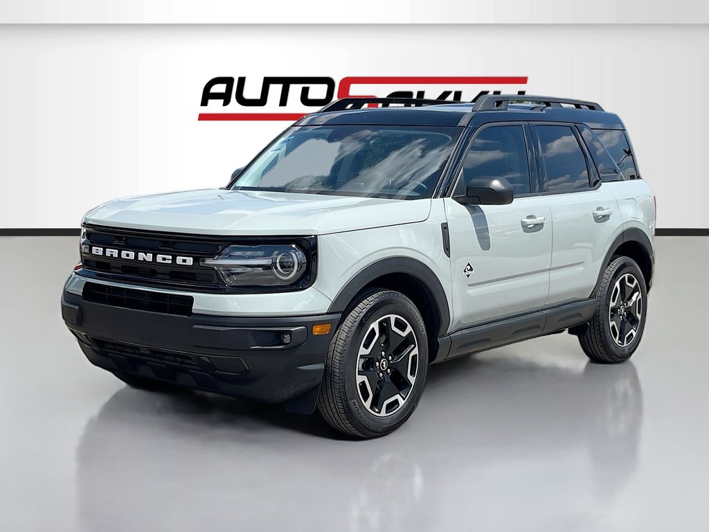 2024 Ford Bronco Sport Outer Banks - 2