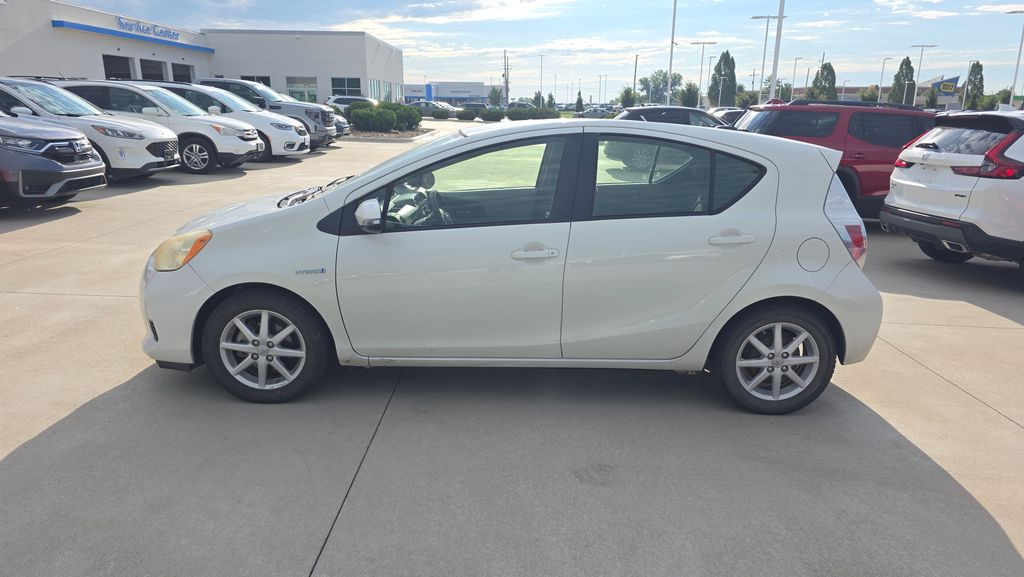 Used 2013 Toyota Prius c One with VIN JTDKDTB35D1528381 for sale in Kansas City