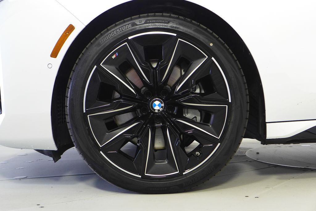 Thumbnail: 2025 BMW 7 Series - 5