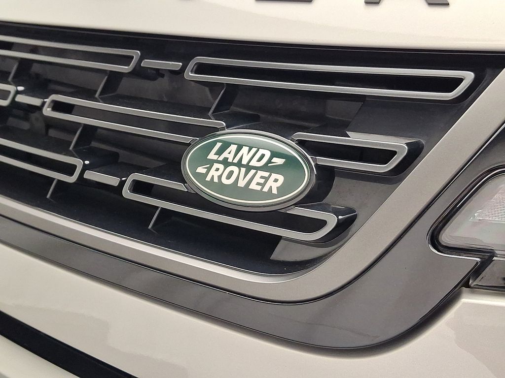 Thumbnail: 2026 Land Rover Range Rover Evoque - 31