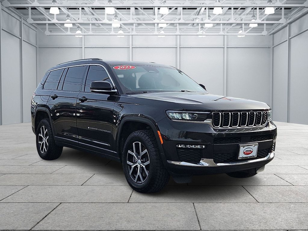 Thumbnail: 2023 Jeep Grand Cherokee L - 3