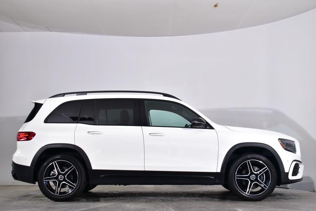 Thumbnail: 2025 Mercedes-Benz GLB - 6