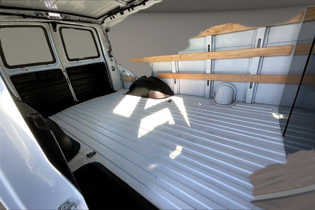 Used 2025 GMC Savana 2500 Van