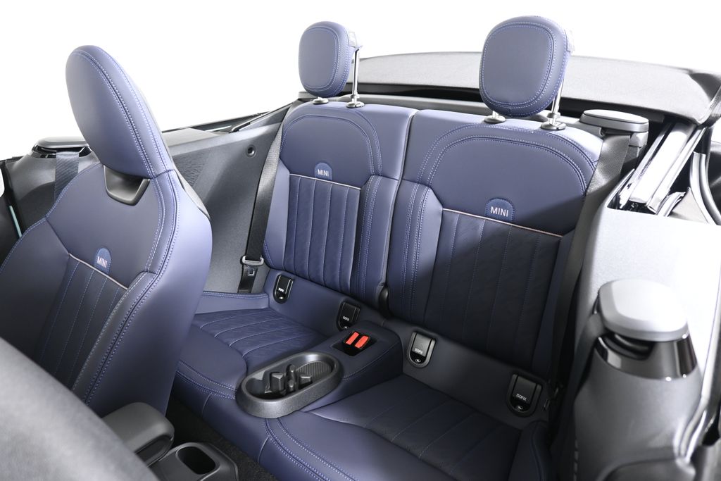 Thumbnail: 2026 MINI Cooper - 30