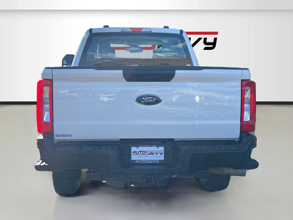 Used 2024 Oxford White Ford XL image 6