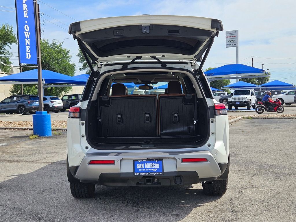 Used Car 2022 Nissan Pathfinder  Platinum For Sale Under $30,000 In San Marcos, Texas