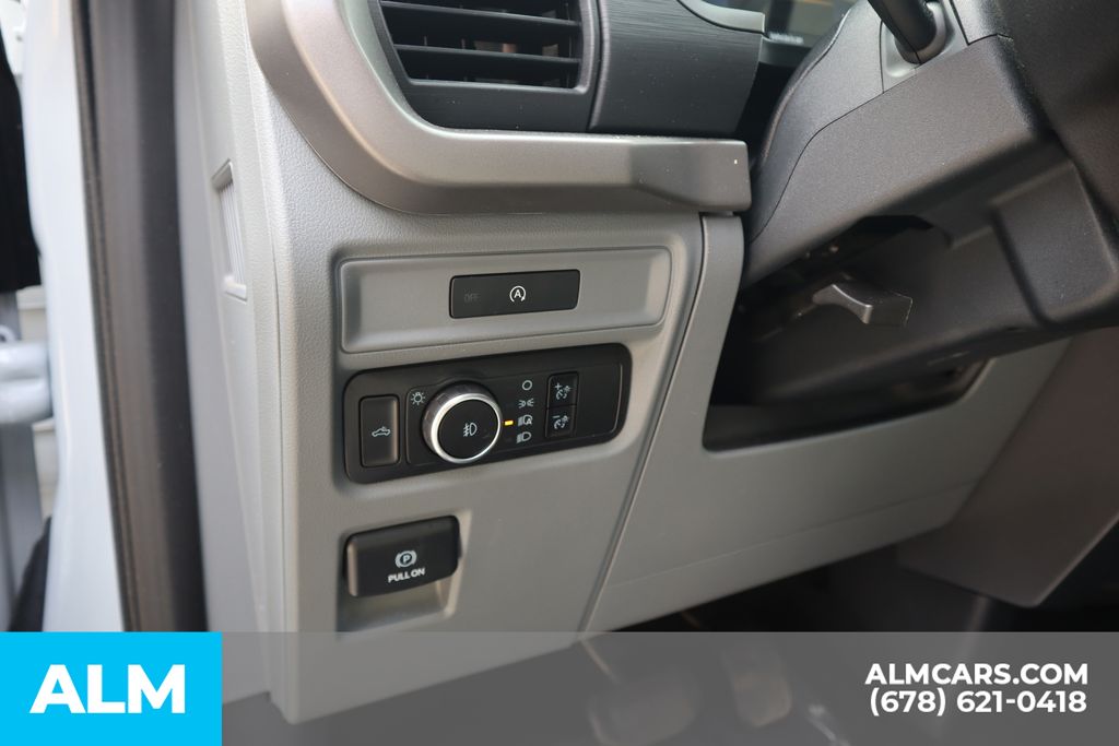 Used 2025 White Ford XLT image 12
