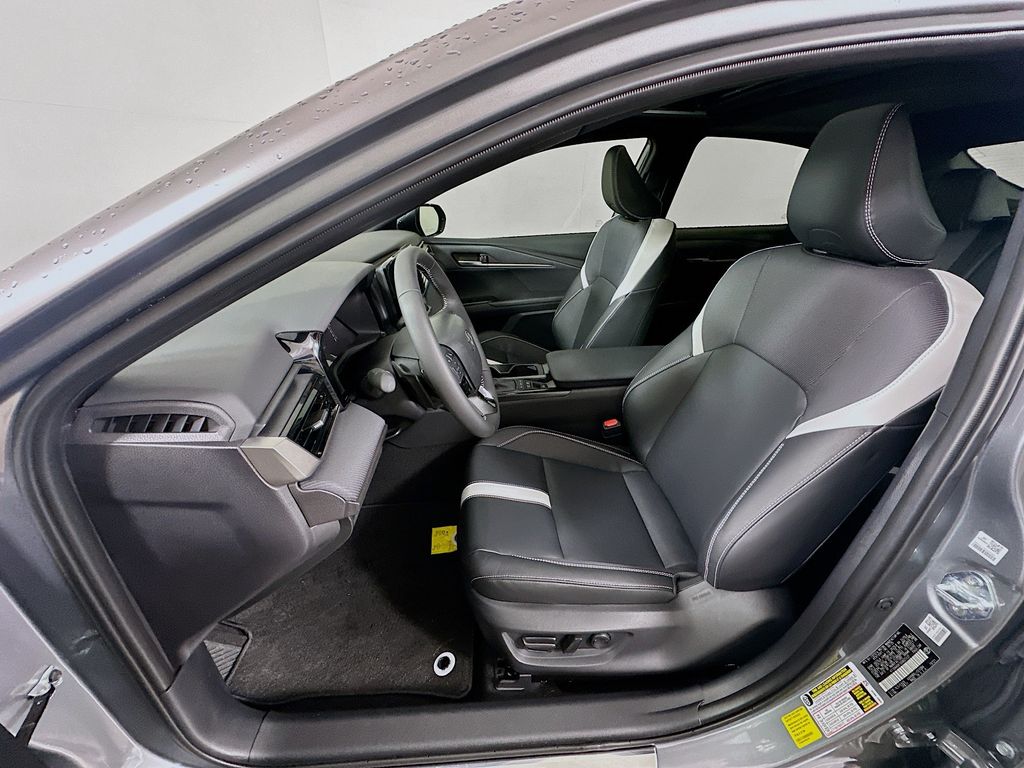 Thumbnail: 2025 Toyota Camry - 21