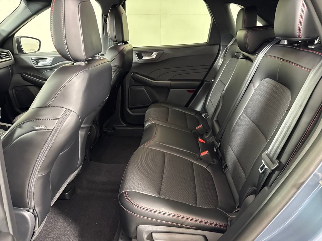 2025 Ford Escape Hybrid ST-Line photo 9