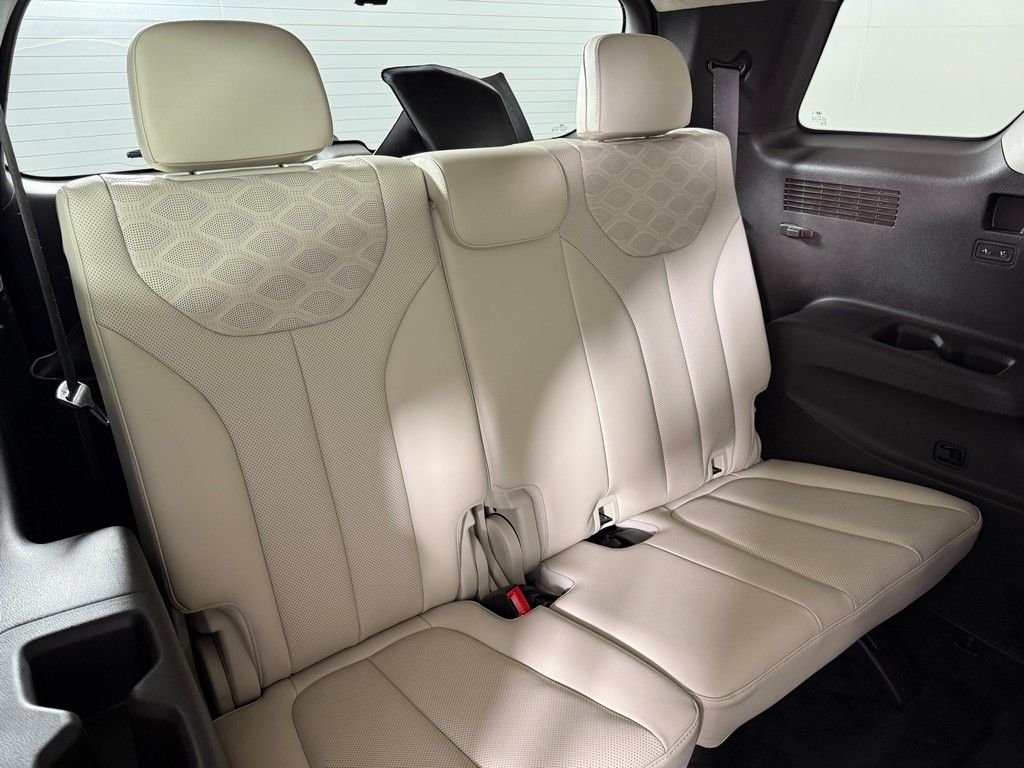 Used 2020 Red Hyundai Limited image 41