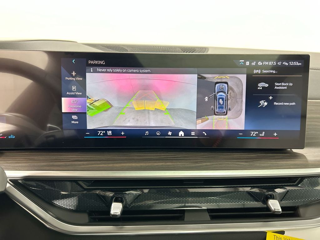 Thumbnail: 2026 BMW X7 - 17