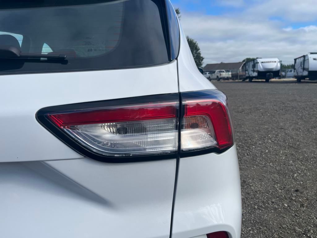 2020 Oxford White Ford Escape S AWD SUV