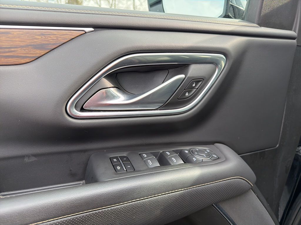 Thumbnail: 2023 Chevrolet Tahoe - 31