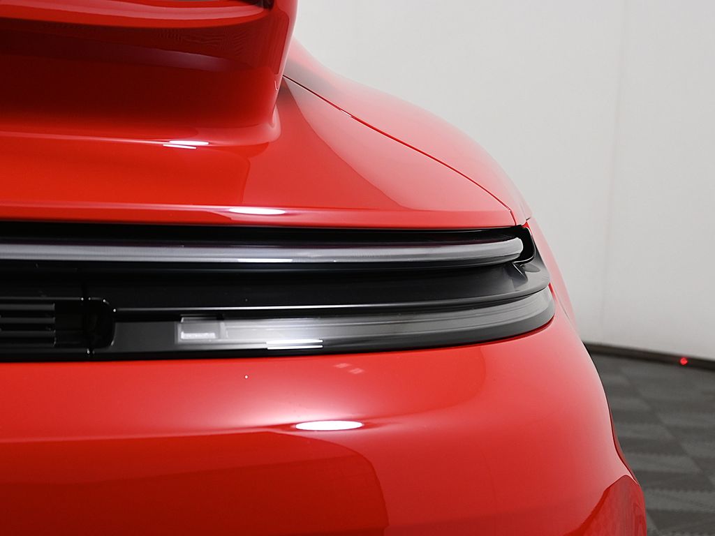 Thumbnail: 2026 Porsche 911 - 13