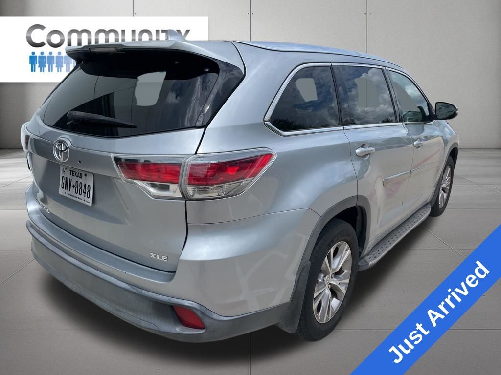 2015 Toyota Highlander XLE V6 Silver at Emmons Autoplex