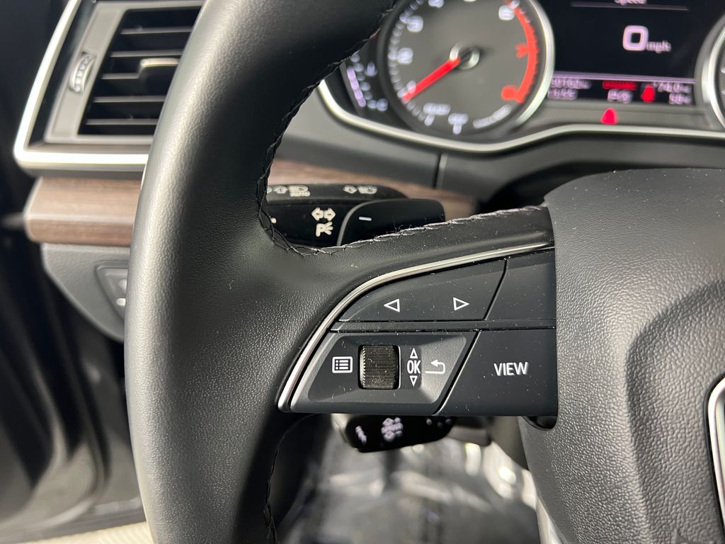 Thumbnail: 2023 Audi Q5 - 18