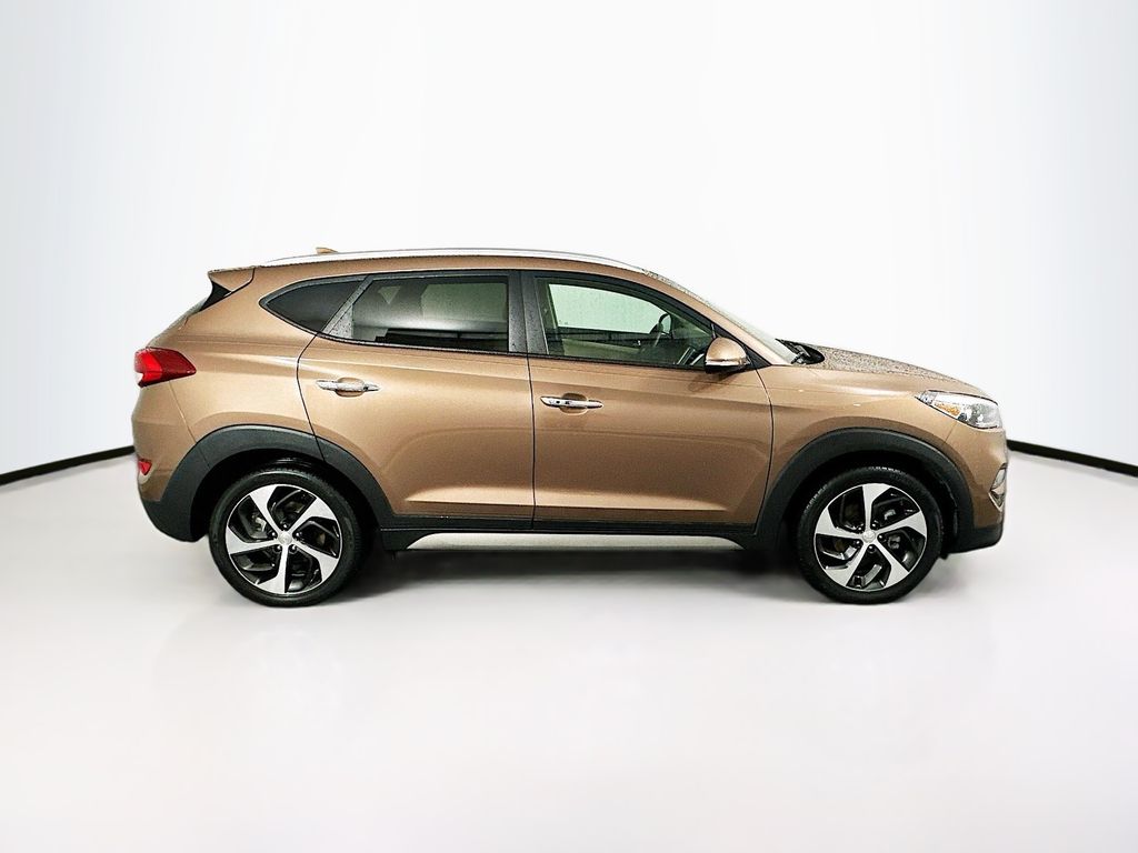 2017 Hyundai Tucson Limited 4