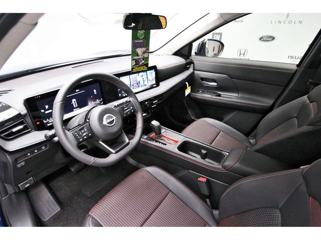 2026 Nissan Kicks SR - 11