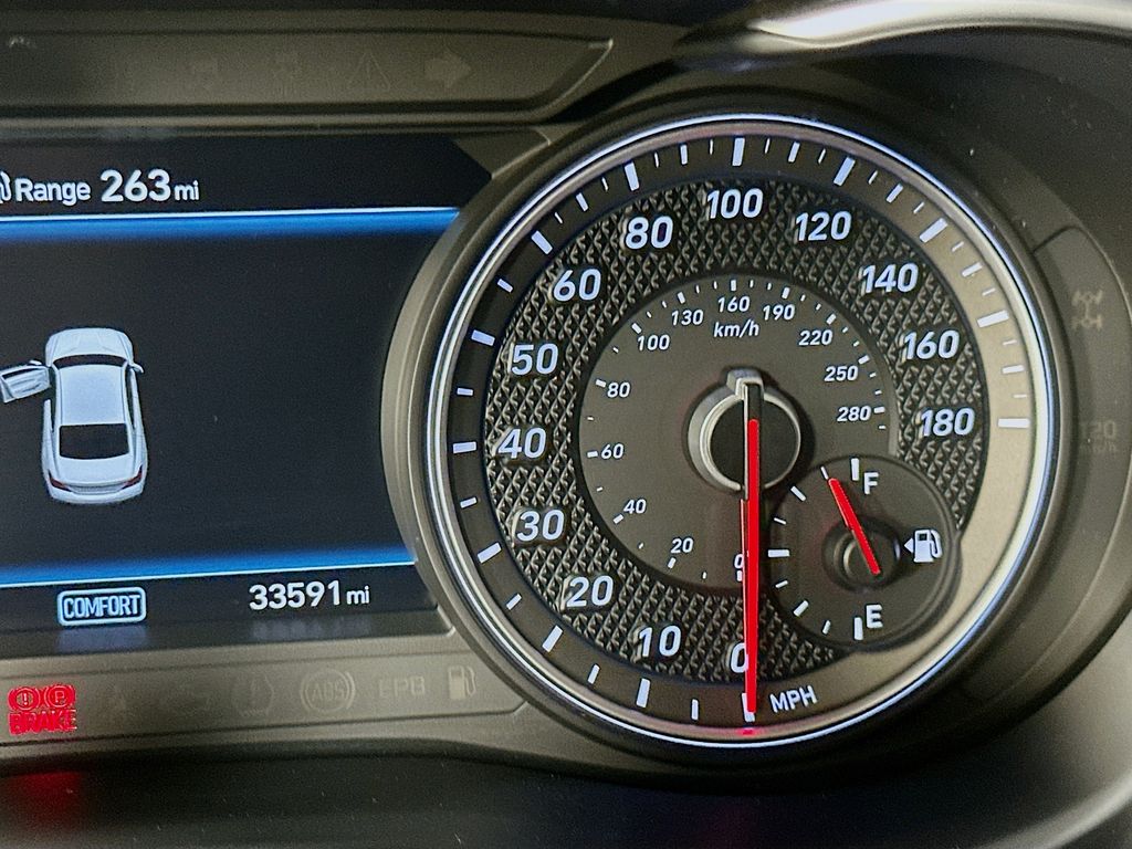 Thumbnail: 2020 Genesis G70 - 12