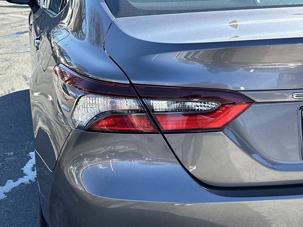 Thumbnail: 2024 Toyota Camry - 10