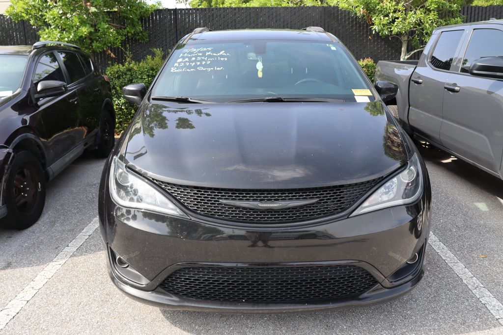 2020 Chrysler Pacifica Touring L 5