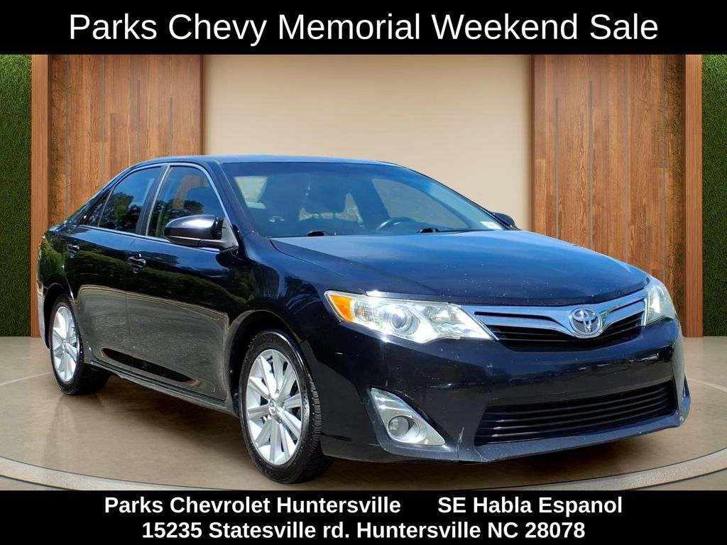 Attitude Black Metallic 2013 Toyota Camry XLE V6 Sedan Front-Wheel Drive 6-Speed Automatic