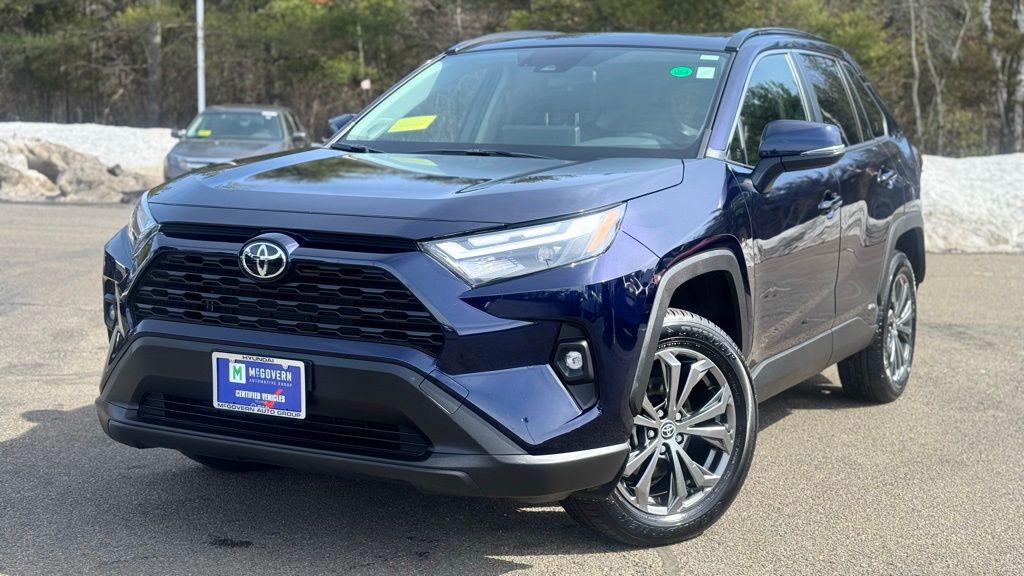 2025 Toyota RAV4 Hybrid XLE Premium AWD