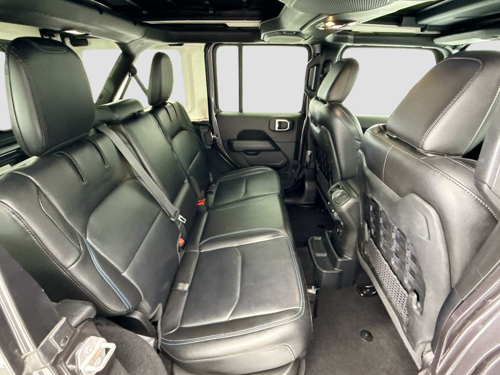 Thumbnail: 2021 Jeep Wrangler - 21