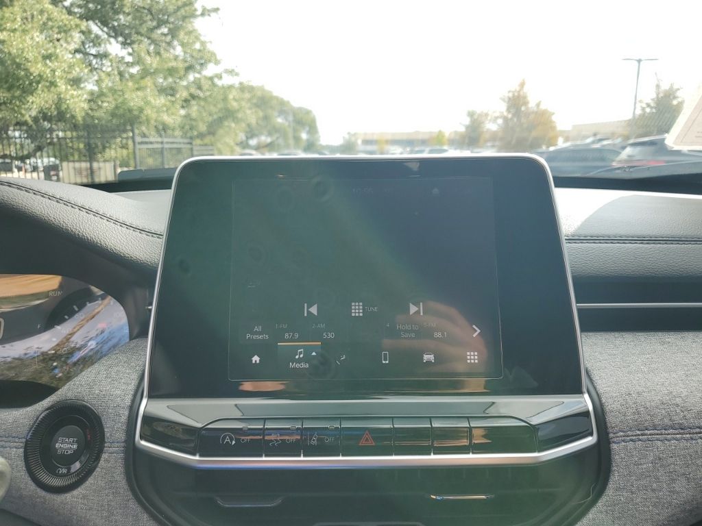 Used Car 2025 Jeep Compass  Latitude For Sale Under $25,000 In Austin, Texas