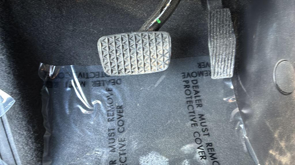 used 2023 Chevrolet Equinox car, priced at $23,450