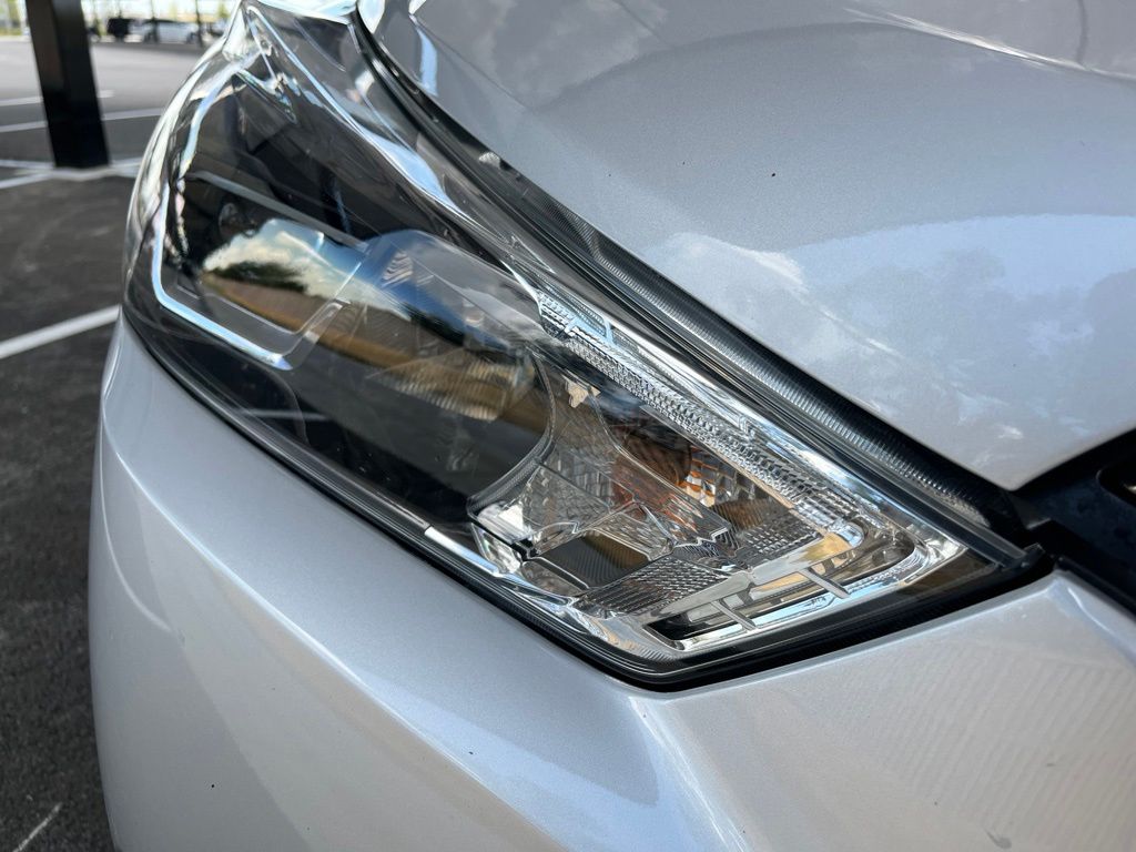 Thumbnail: 2019 Nissan Kicks - 14
