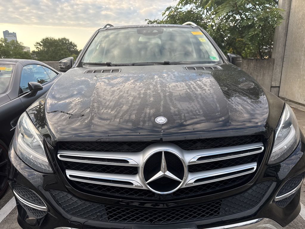 Thumbnail: 2016 Mercedes-Benz GLE - 2