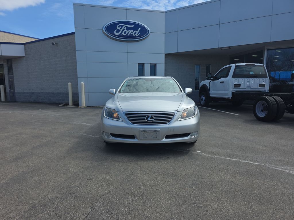 Used 2009  Lexus 460 image 5