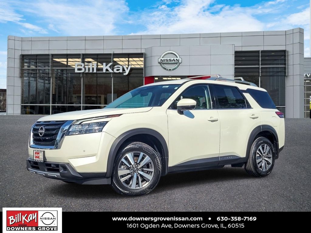 Pearl White Tricoat 2024 Nissan Pathfinder SUV / Crossover All-Wheel Drive 9-Speed Automatic