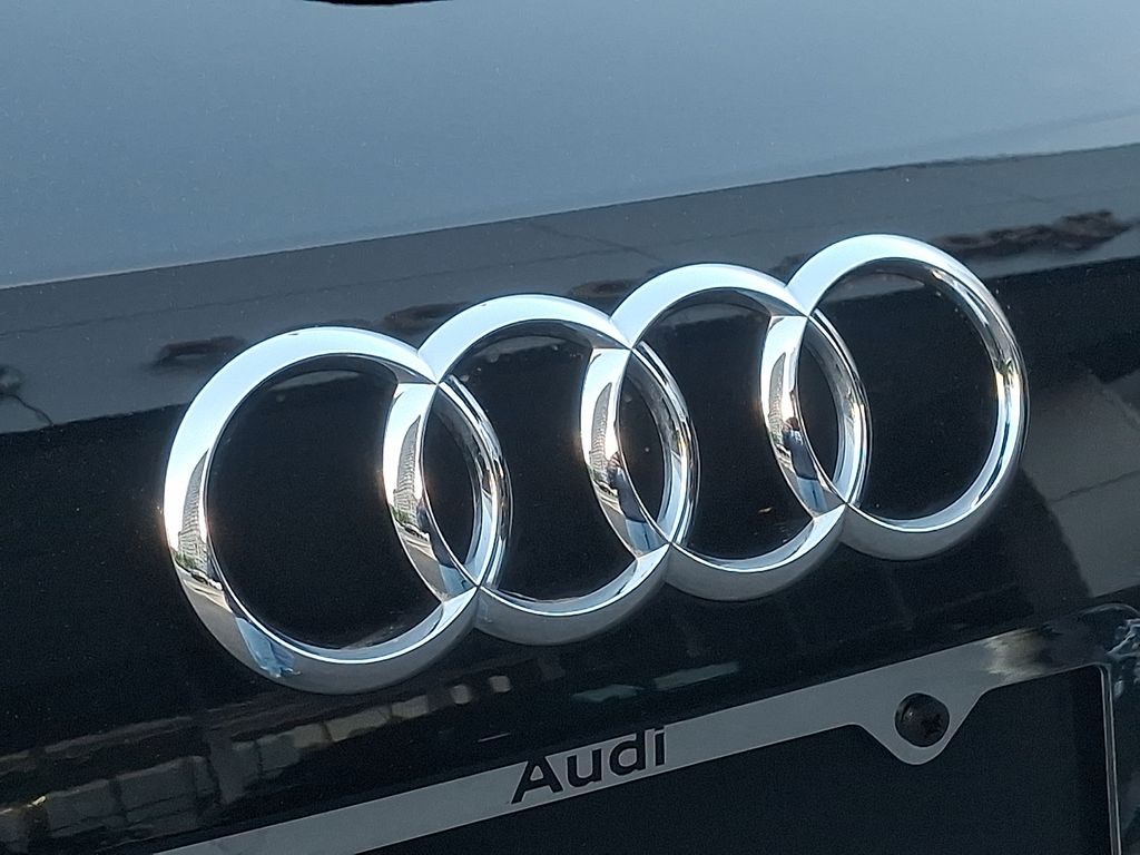 Thumbnail: 2023 Audi Q3 - 29