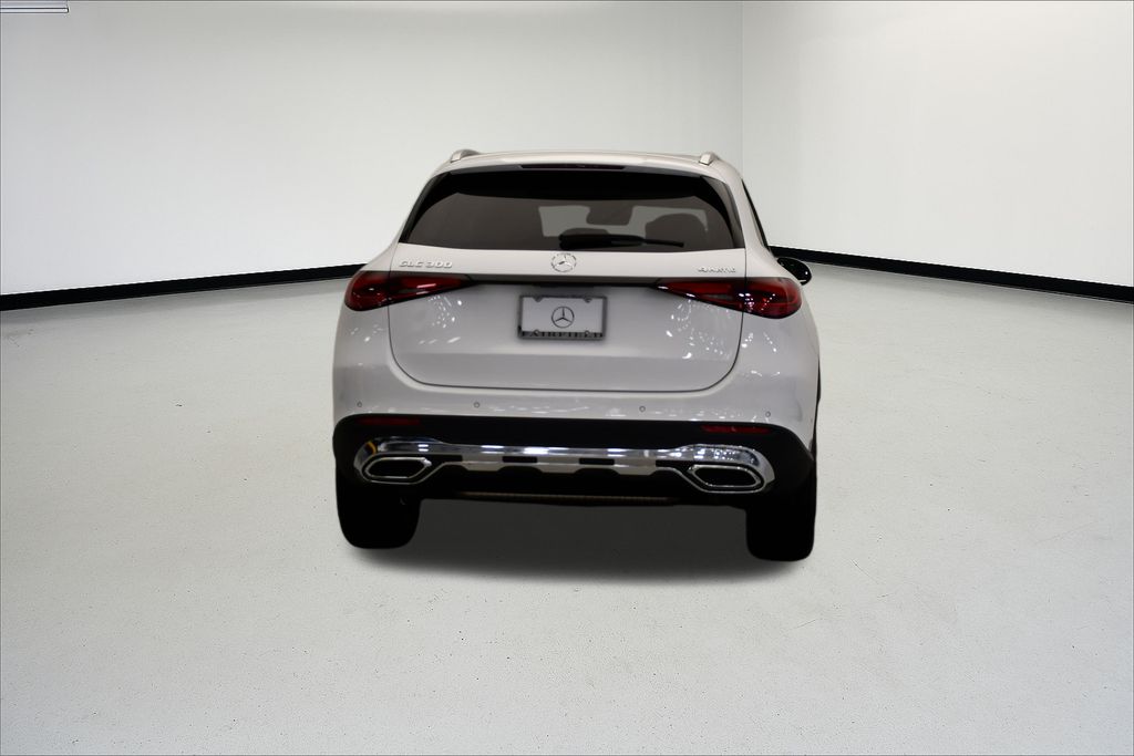 Thumbnail: 2026 Mercedes-Benz GLC - 4