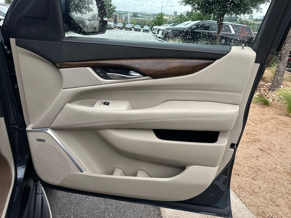 Used Car 2020 Cadillac Escalade Esv  Luxury For Sale Under $25,000 In Austin, Texas