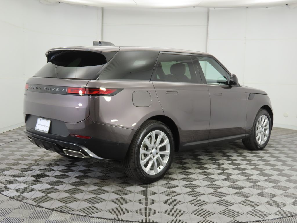 Thumbnail: 2025 Land Rover Range Rover Sport - 5