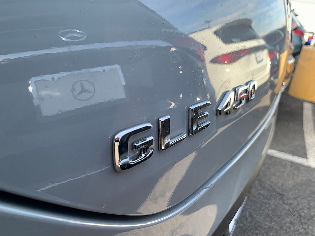 Thumbnail: 2026 Mercedes-Benz GLE - 5