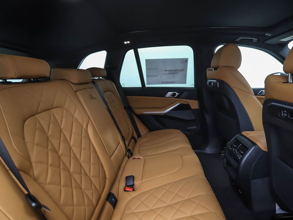 Thumbnail: 2026 BMW X5 - 27