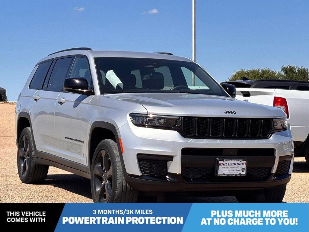 2023 Jeep Grand Cherokee L Altitude 4WD