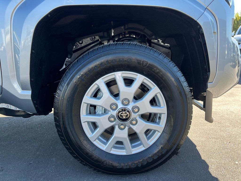 2025 Toyota Tacoma SR5 Double Cab photo 11